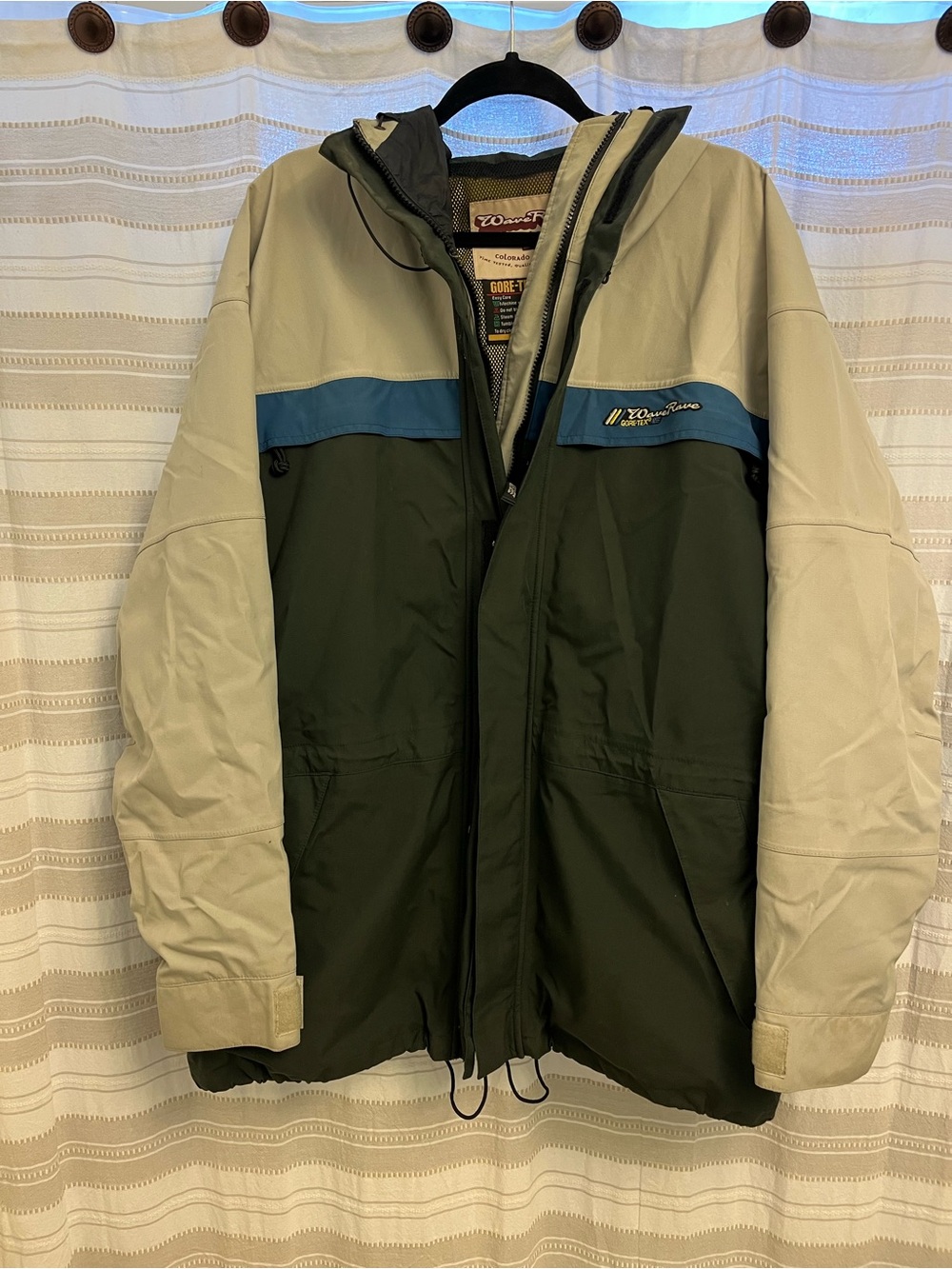Vintage Wave Rave GORE-TEX Snowboard Jacket